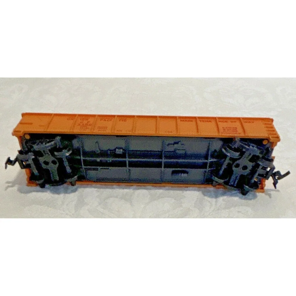 Vintage Tyco HO Scale Union Pacific MOW Gondola Car w/ Pipe Load UP X159